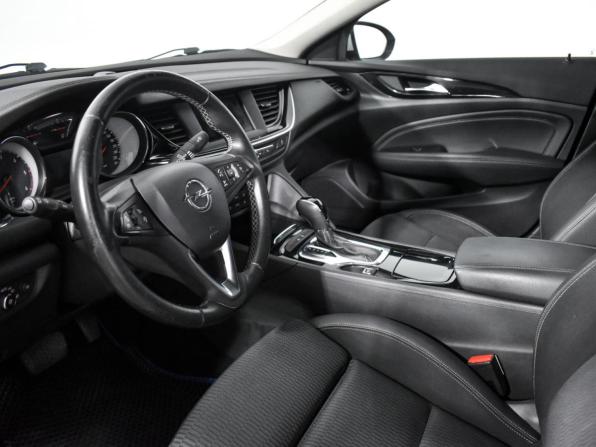 Opel Insignia II с пробегом 2018 года, цена 1 690 000 рублей, 199500 км, лифтбек, Автокод Объявления