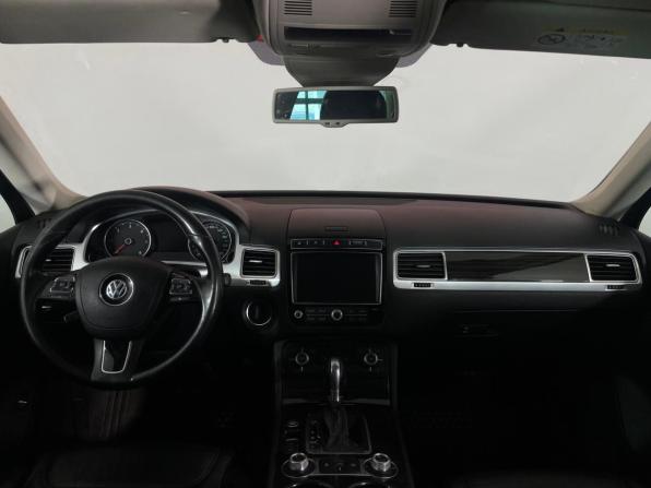 Volkswagen Touareg II Рестайлинг с пробегом 2015 года, цена 2 365 000 рублей, 267100 км, внедорожник, Автокод Объявления