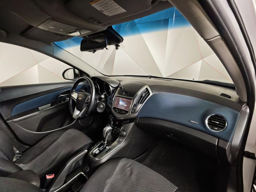Chevrolet Cruze I Рестайлинг Москва  - изображение 12