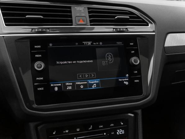 Volkswagen Tiguan II Рестайлинг с пробегом 2021 года, цена 2 860 000 рублей, 65182 км, внедорожник, Автокод Объявления