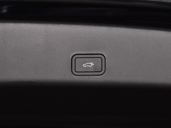 Geely Monjaro I Рестайлинг 2 с пробегом 2026 года, цена 4 030 995 рублей, 17 км, внедорожник, Автокод Объявления