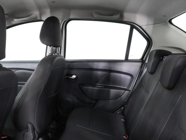 Renault Logan II Рестайлинг с пробегом 2021 года, цена 1 215 000 рублей, 55369 км, седан, Автокод Объявления