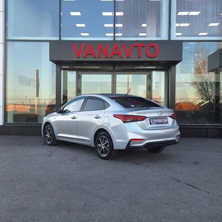 Hyundai Solaris II с пробегом 2019 года, цена 1 390 000 рублей, 98000 км, седан, Автокод Объявления