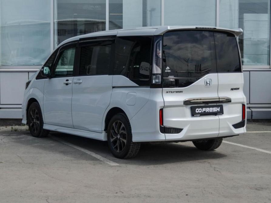 Honda Stepwgn V Рестайлинг Курган  - изображение 2