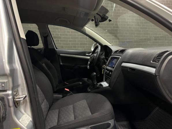 Skoda Octavia II (A5) Рестайлинг с пробегом 2011 года, цена 670 000 рублей, 289321 км, лифтбек, Автокод Объявления