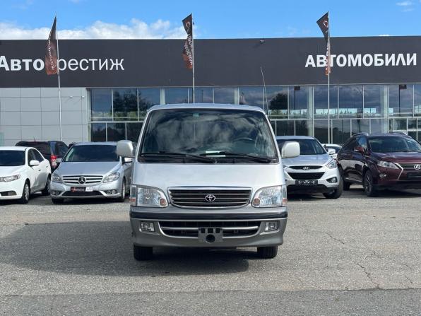 Toyota HiAce H100 с пробегом 2003 года, цена 1 090 000 рублей, 235445 км, минивэн, Автокод Объявления