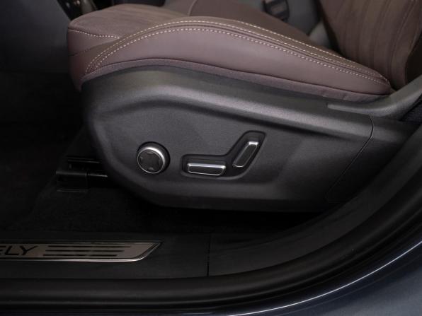 Geely Monjaro I Рестайлинг 2 с пробегом 2026 года, цена 4 200 000 рублей, 70 км, внедорожник, Автокод Объявления