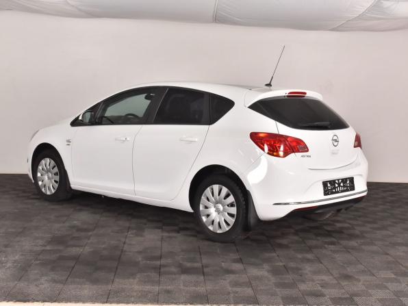 Opel Astra J Рестайлинг с пробегом 2014 года, цена 640 000 рублей, 108012 км, хэтчбек, Автокод Объявления