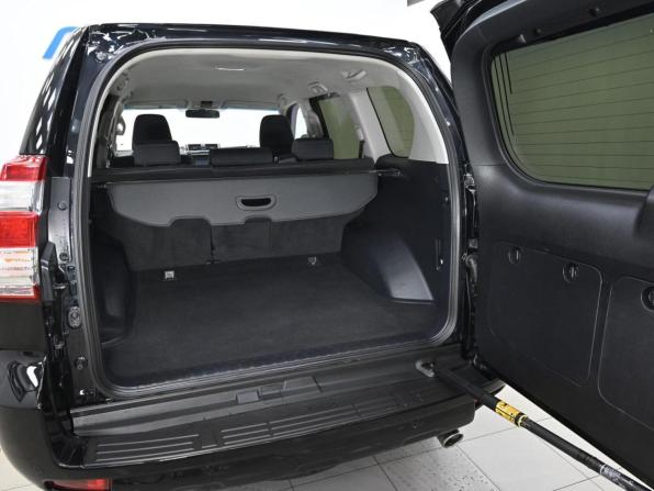 Toyota Land Cruiser Prado 150 Series Рестайлинг 1 с пробегом 2017 года, цена 2 659 000 рублей, 91286 км, внедорожник, Автокод Объявления