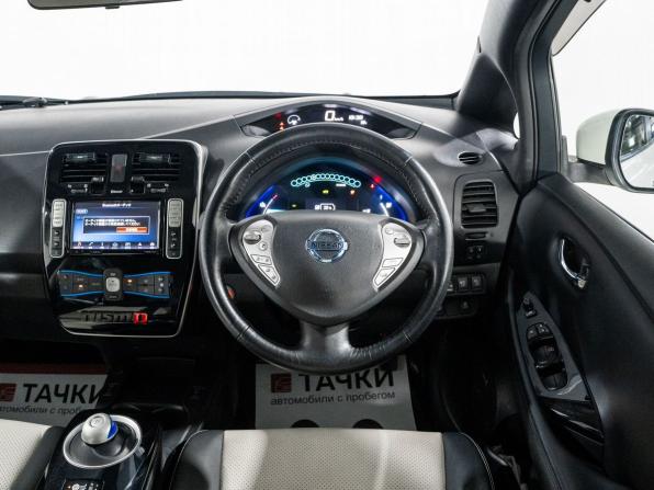 Nissan Leaf I (ZE0/AZE0) с пробегом 2017 года, цена 1 060 000 рублей, 127118 км, хэтчбек, Автокод Объявления