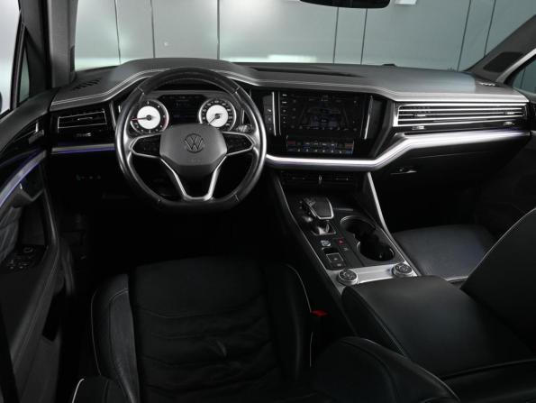 Volkswagen Touareg III с пробегом 2021 года, цена 5 699 000 рублей, 148239 км, внедорожник, Автокод Объявления