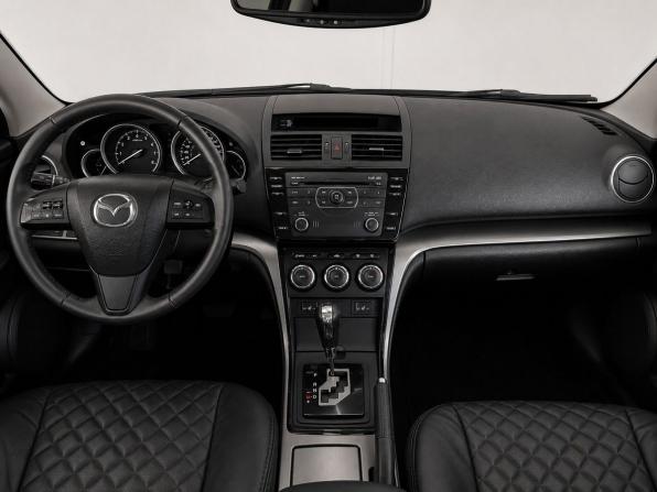 Mazda 6 II (GH) Рестайлинг с пробегом 2010 года, цена 750 000 рублей, 373604 км, седан, Автокод Объявления
