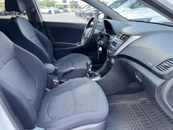 Hyundai Solaris I Рестайлинг с пробегом 2015 года, цена 920 000 рублей, 170200 км, седан, Автокод Объявления