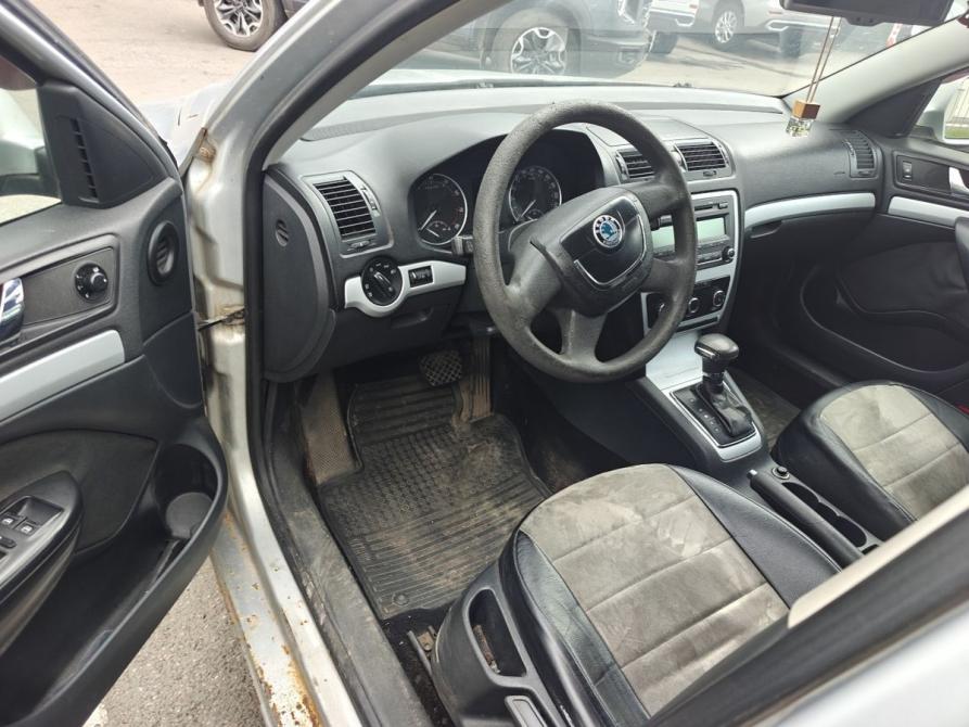 Skoda Octavia II (A5) Рестайлинг Санкт-Петербург  - изображение 5