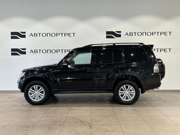 Mitsubishi Pajero IV Рестайлинг 2 с пробегом 2015 года, цена 1 999 000 рублей, 268216 км, внедорожник, Автокод Объявления