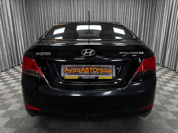 Hyundai Solaris I Рестайлинг с пробегом 2014 года, цена 800 000 рублей, 273982 км, седан, Автокод Объявления