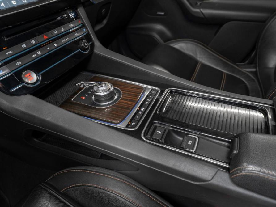 Jaguar F-Pace I Москва  - изображение 18