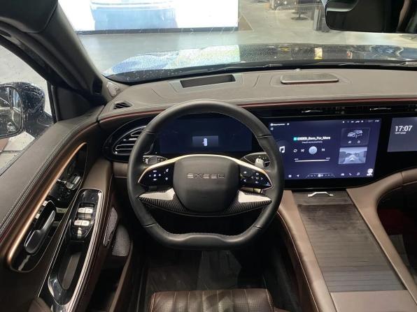 Exeed VX I Рестайлинг с пробегом 2023 года, цена 3 549 000 рублей, 34923 км, внедорожник, Автокод Объявления
