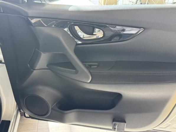 Nissan Qashqai II с пробегом 2017 года, цена 1 350 000 рублей, 144247 км, внедорожник, Автокод Объявления