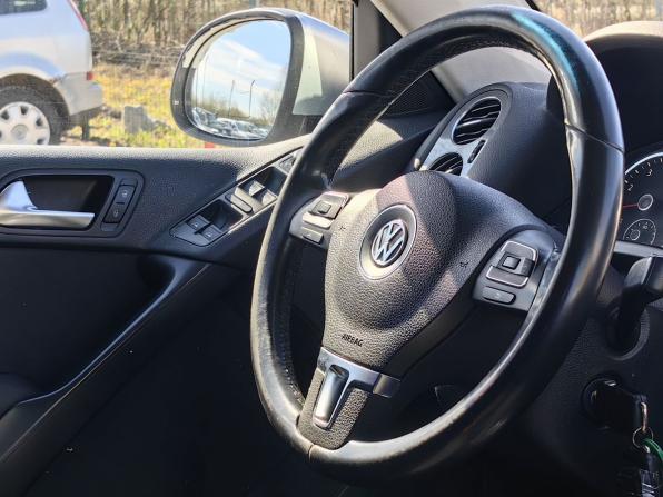 Volkswagen Tiguan I Рестайлинг с пробегом 2013 года, цена 729 000 рублей, 306237 км, внедорожник, Автокод Объявления