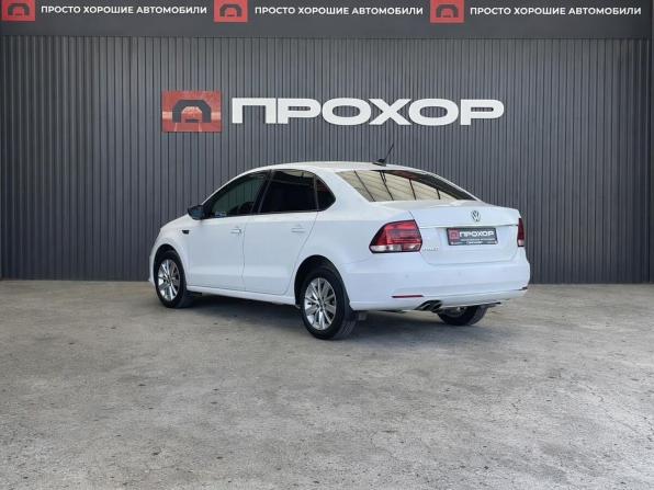 Volkswagen Polo V Рестайлинг с пробегом 2017 года, цена 1 447 000 рублей, 78351 км, седан, Автокод Объявления