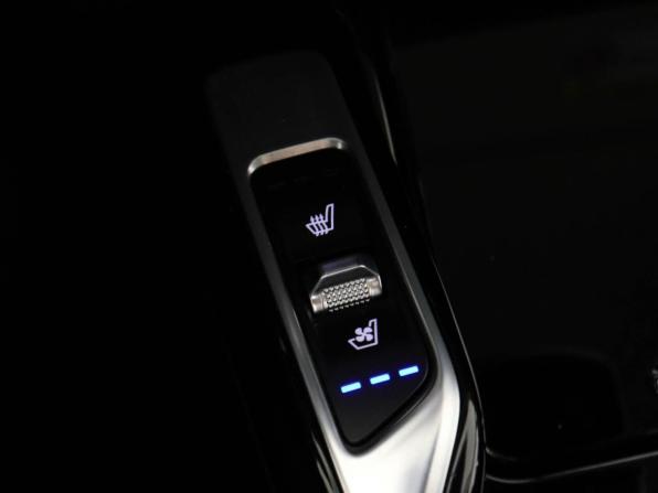 Kia Sorento IV с пробегом 2021 года, цена 2 900 000 рублей, 135916 км, внедорожник, Автокод Объявления