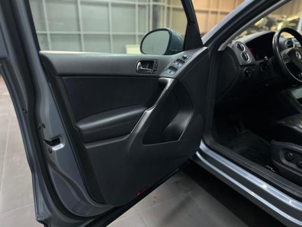 Volkswagen Tiguan I с пробегом 2009 года, цена 997 000 рублей, 239000 км, внедорожник, Автокод Объявления