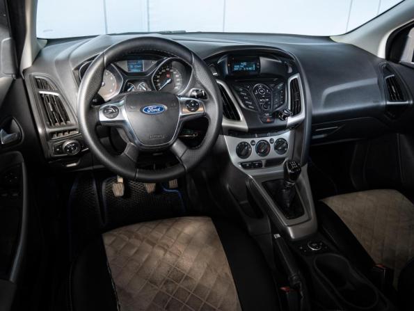 Ford Focus III с пробегом 2012 года, цена 900 000 рублей, 199864 км, хэтчбек, Автокод Объявления