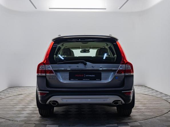 Volvo XC70 II Рестайлинг с пробегом 2013 года, цена 1 734 000 рублей, 215391 км, универсал, Автокод Объявления