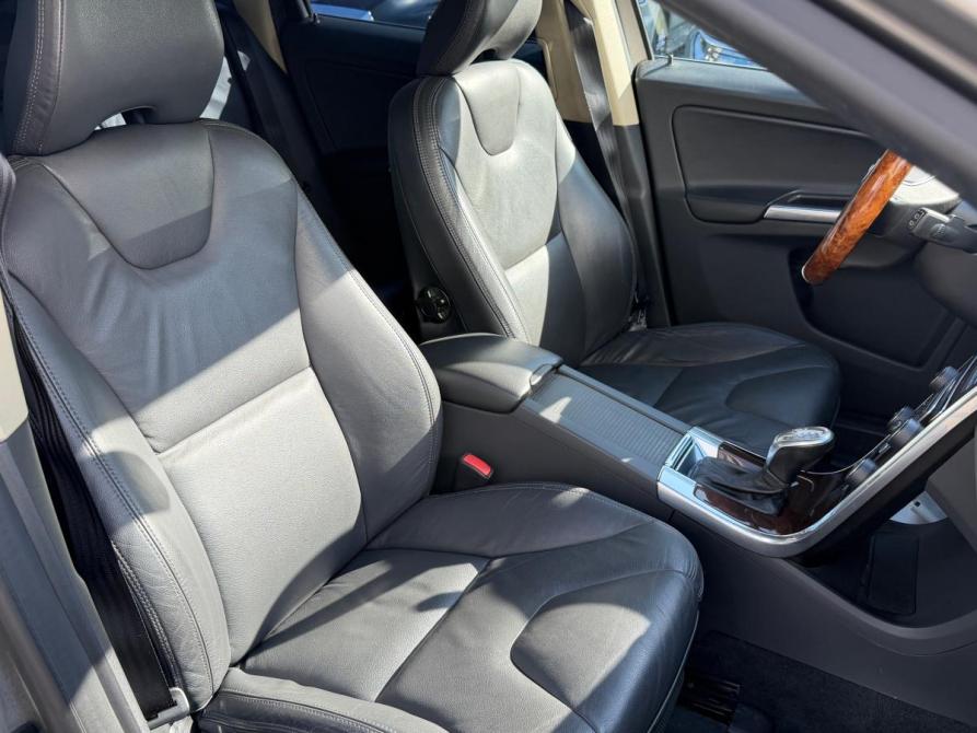 Volvo XC60 I Санкт-Петербург  - изображение 11