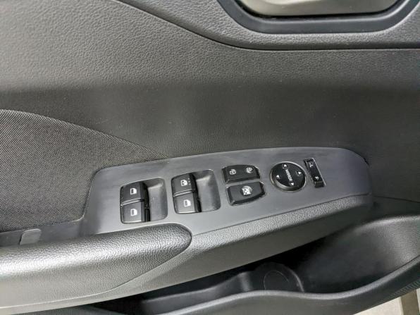 Hyundai Solaris II с пробегом 2019 года, цена 1 240 000 рублей, 178540 км, седан, Автокод Объявления