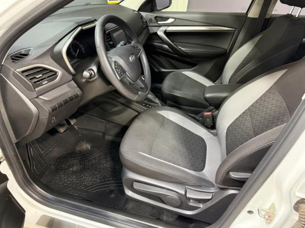 Lada (ВАЗ) Vesta I Рестайлинг (NG) с пробегом 2024 года, цена 1 365 000 рублей, 28000 км, универсал, Автокод Объявления