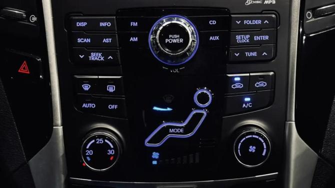 Hyundai Sonata VI (YF) с пробегом 2011 года, цена 949 000 рублей, 158000 км, седан, Автокод Объявления
