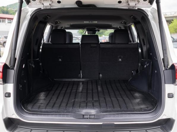 Toyota Land Cruiser 300 Series с пробегом 2021 года, цена 10 100 000 рублей, 38889 км, внедорожник, Автокод Объявления