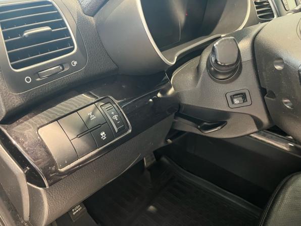 Kia Sorento II Рестайлинг с пробегом 2012 года, цена 1 399 000 рублей, 293000 км, внедорожник, Автокод Объявления