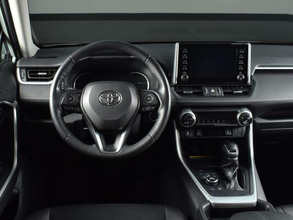Toyota RAV4 V (XA50) с пробегом 2019 года, цена 3 239 995 рублей, 79062 км, внедорожник, Автокод Объявления