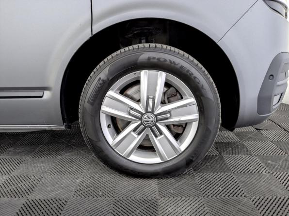 Volkswagen Multivan T6 Рестайлинг с пробегом 2021 года, цена 6 000 000 рублей, 120666 км, минивэн, Автокод Объявления