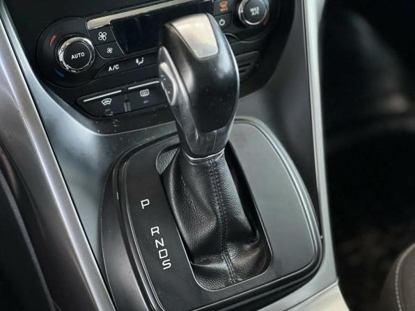 Ford Kuga II с пробегом 2014 года, цена 1 045 000 рублей, 242252 км, внедорожник, Автокод Объявления
