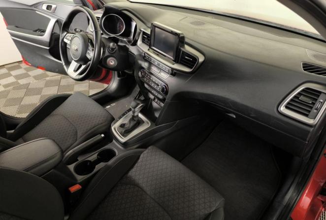 Kia Ceed III с пробегом 2018 года, цена 1 630 000 рублей, 120000 км, хэтчбек, Автокод Объявления