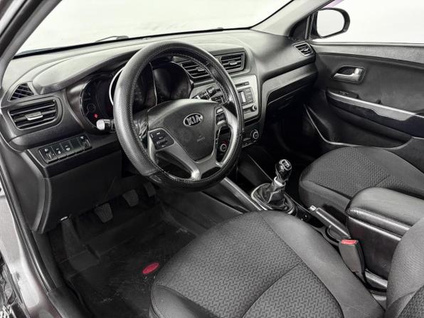 Kia Rio III Рестайлинг с пробегом 2016 года, цена 864 000 рублей, 174160 км, седан, Автокод Объявления