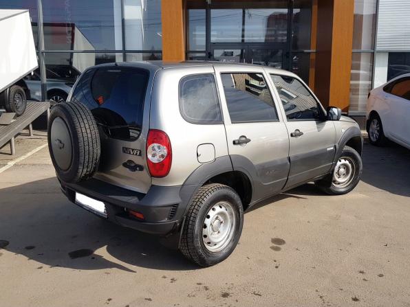 Chevrolet Niva I Рестайлинг с пробегом 2015 года, цена 585 000 рублей, 167700 км, внедорожник, Автокод Объявления