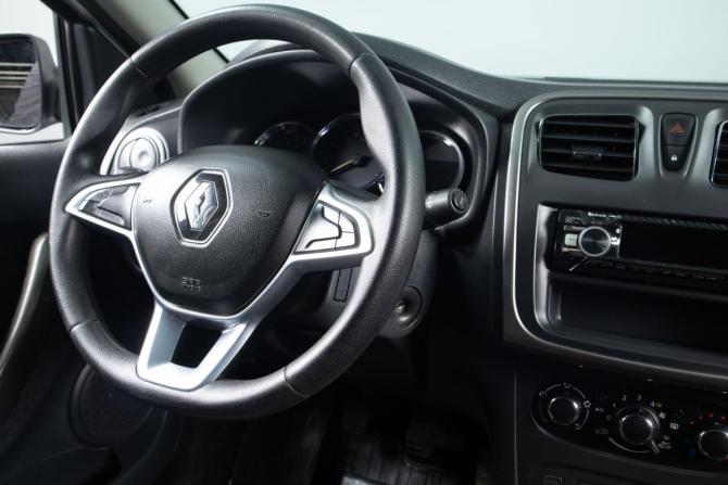 Renault Sandero II Рестайлинг с пробегом 2018 года, цена 1 029 000 рублей, 103547 км, хэтчбек, Автокод Объявления