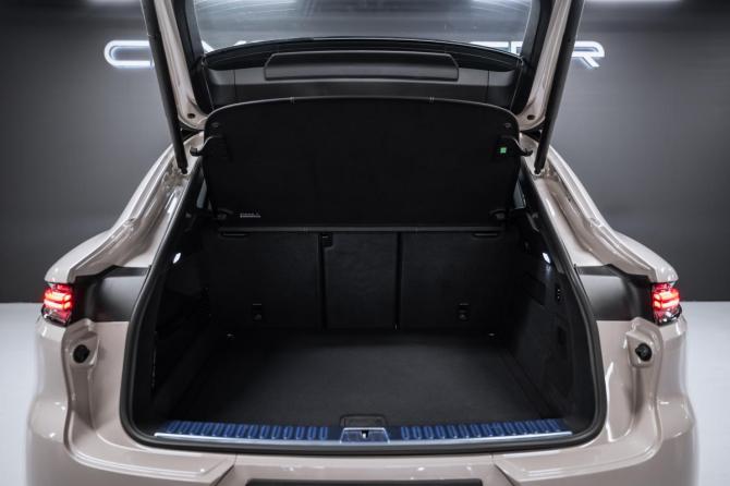 Новый Porsche Cayenne III Рестайлинг 2026 года, цена 18 900 000 рублей, внедорожник, Автокод Объявления