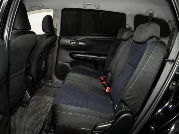 Toyota Wish II Рестайлинг с пробегом 2013 года, цена 1 400 000 рублей, 173660 км, минивэн, Автокод Объявления