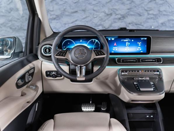 Новый Mercedes-Benz V-Класс III (W447) Рестайлинг 2 2026 года, цена 15 490 000 рублей, минивэн, Автокод Объявления