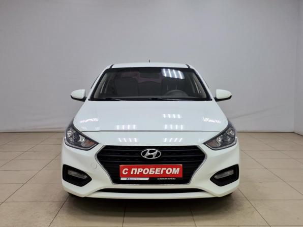 Hyundai Solaris II с пробегом 2017 года, цена 995 000 рублей, 207747 км, седан, Автокод Объявления