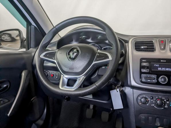 Renault Logan II Рестайлинг с пробегом 2022 года, цена 1 030 000 рублей, 133425 км, седан, Автокод Объявления