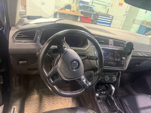 Volkswagen Tiguan II с пробегом 2018 года, цена 2 035 000 рублей, 199101 км, внедорожник, Автокод Объявления