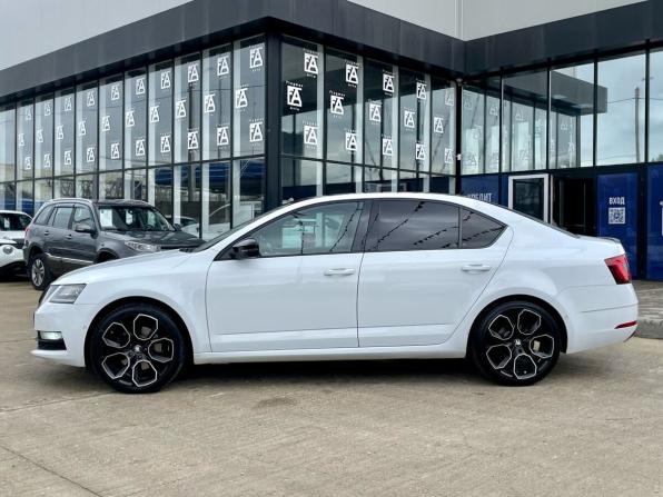 Skoda Octavia III (A7) Рестайлинг с пробегом 2017 года, цена 1 795 000 рублей, 162500 км, лифтбек, Автокод Объявления