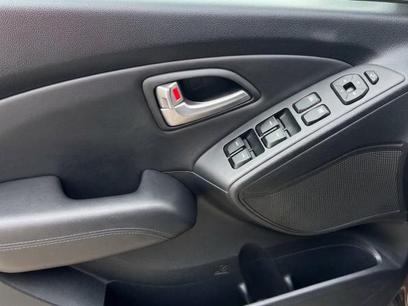 Hyundai ix35 I с пробегом 2010 года, цена 800 000 рублей, 278674 км, внедорожник, Автокод Объявления